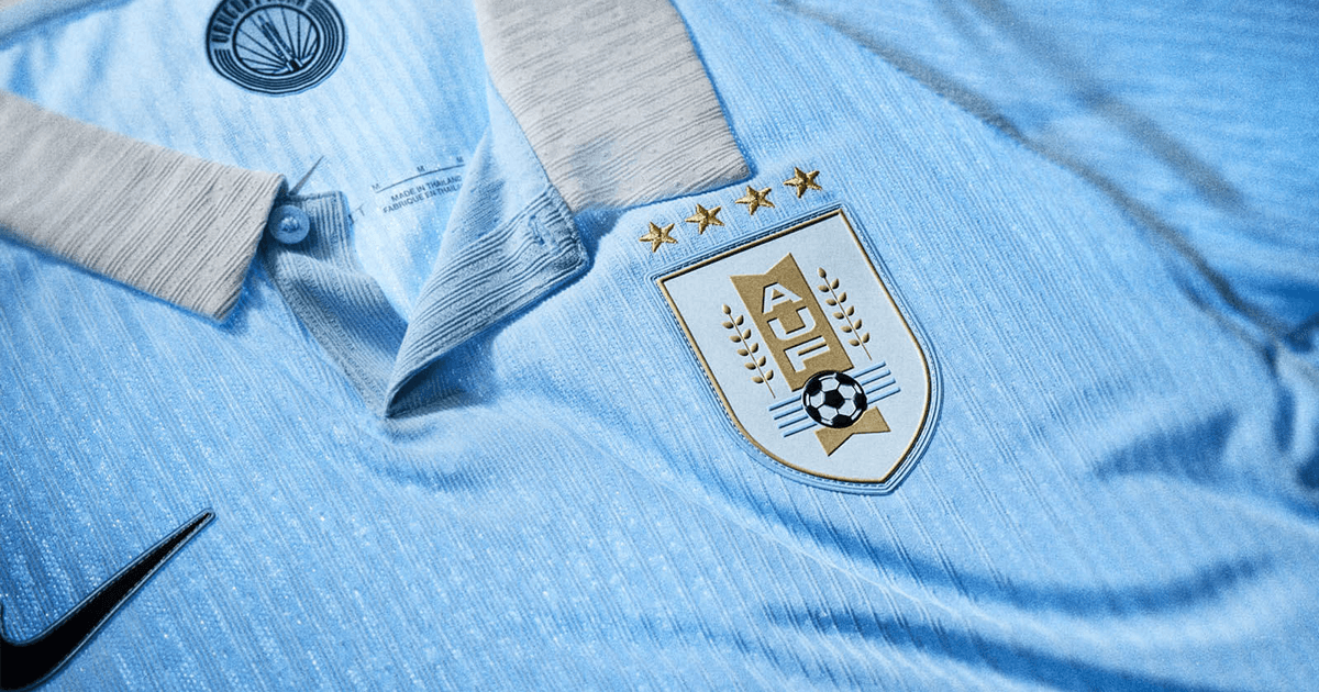 Camisa titular do Uruguai na Copa 2026, celeste tradicional