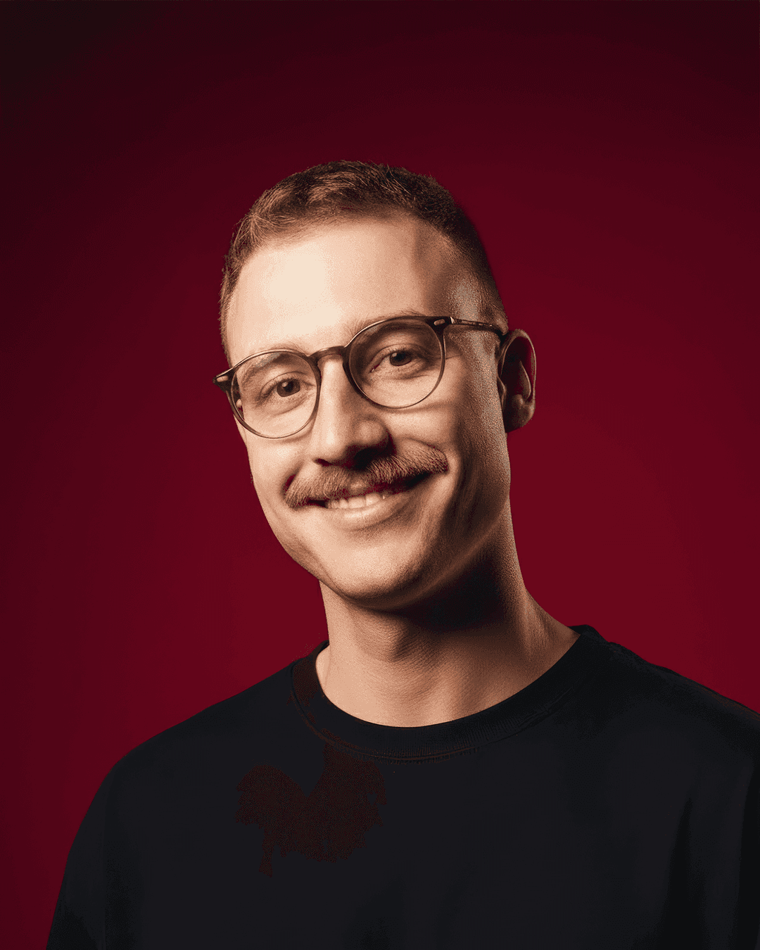 Pedro Cardoso — fundador do FAMOSO.®, brand designer com mais de 10 anos de experiência em Porto Alegre